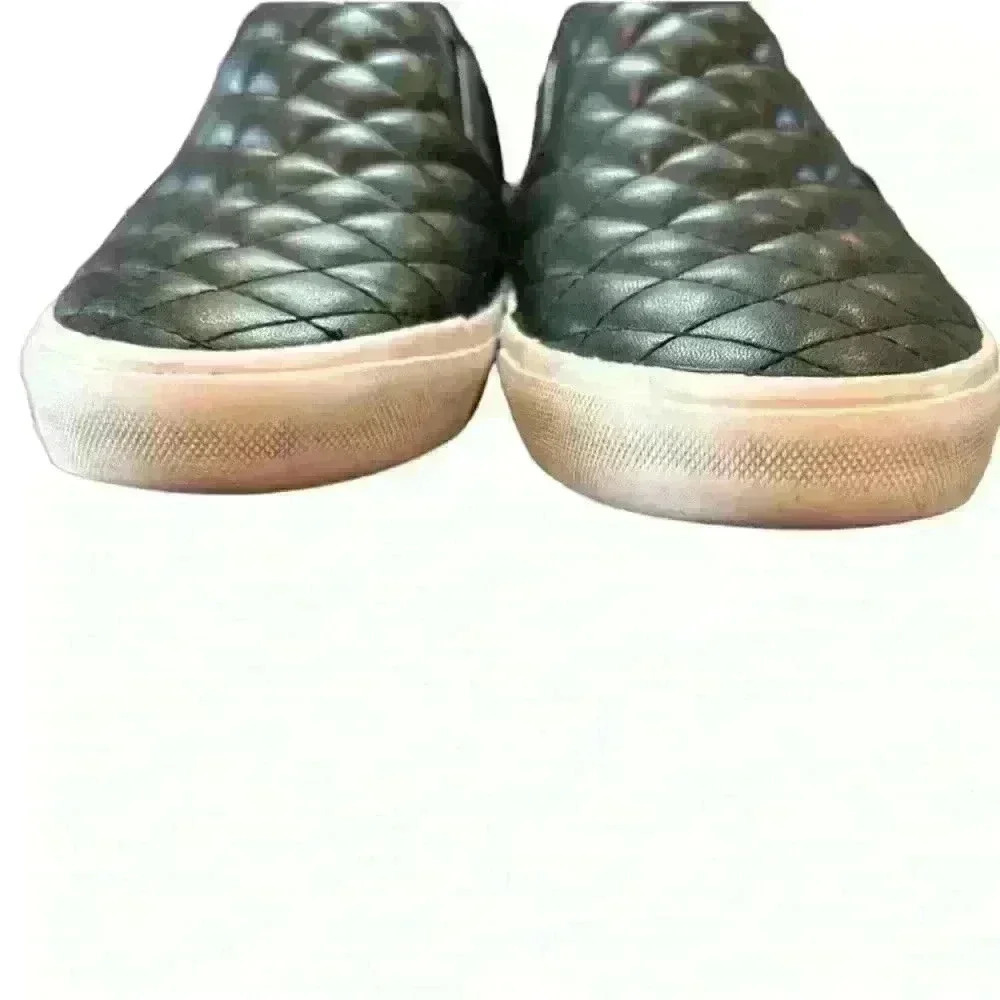 G.H. Bass and Co. black slip on size 7 - Picture 7 of 13
